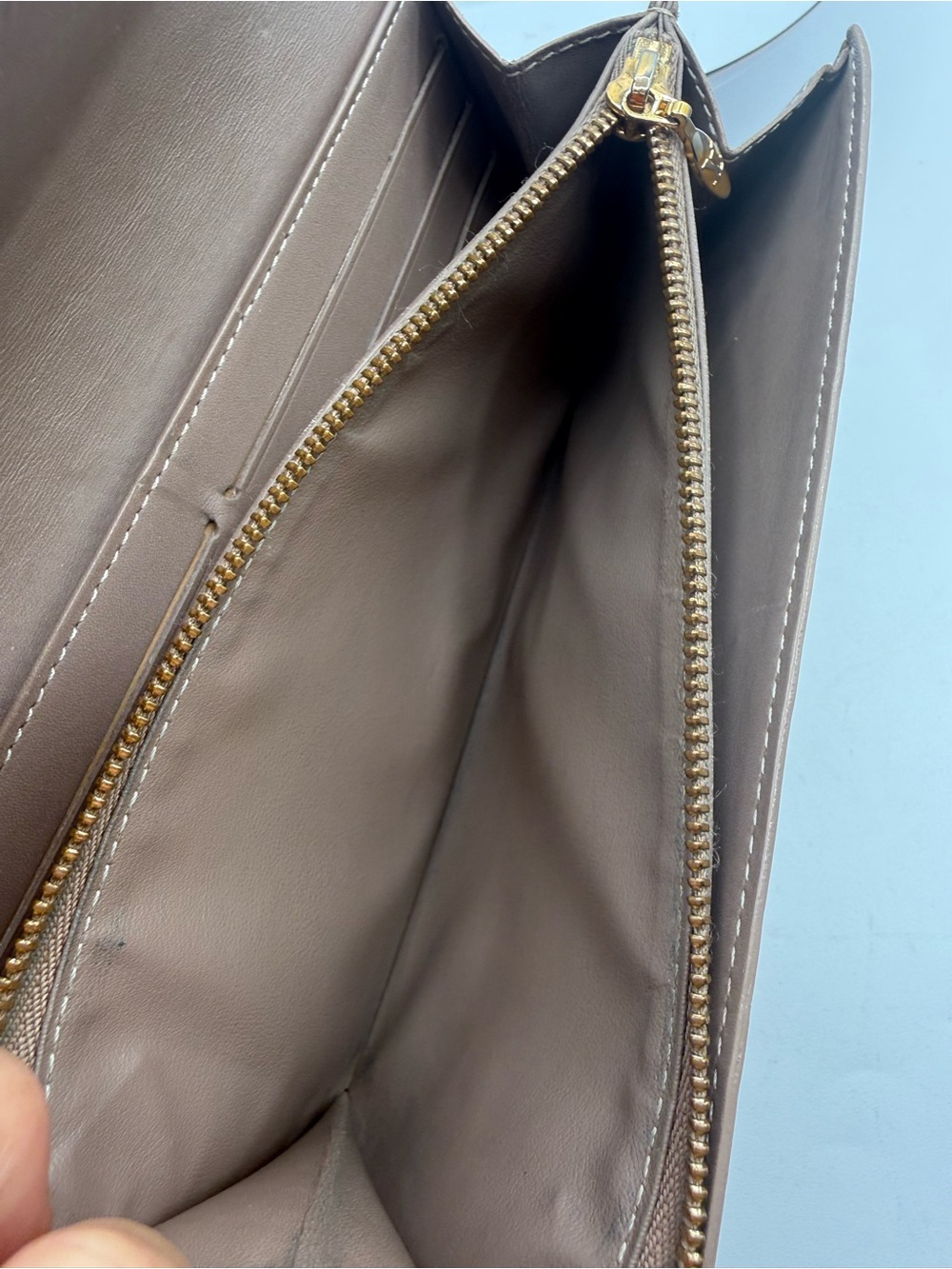 Louis Vuitton Bronze Vernis wallet rare color/COA - Picture 13 of 16